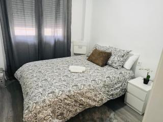Habitación en apartamento a compartir de diseño recién renovado - Águilas - 7