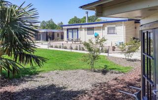 Gorgeous Home In Heinkenszand With Wifi - 8