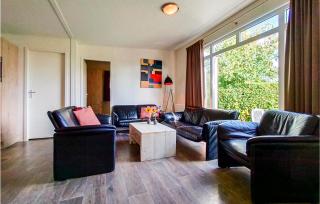 4 Bedroom Cozy Home In Heinkenszand - heinkenszand - 8