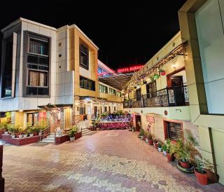 Hotel Saraswati - 0