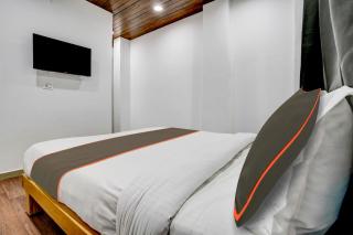 Hotel Silk, Premier Budget Friendly Luxury Hotel In Surat, Perfect For Families, Couples and Business Travelers - 5