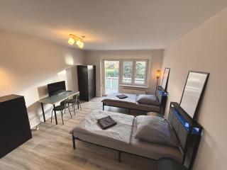Myflat Apartment mit 6 Betten, 3 Schlafzimmern und Balkon bei Leipzig BMW, Amazon, Porsche, Messe - 9