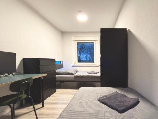 Myflat Apartment mit 6 Betten, 3 Schlafzimmern und Balkon bei Leipzig BMW, Amazon, Porsche, Messe - 8