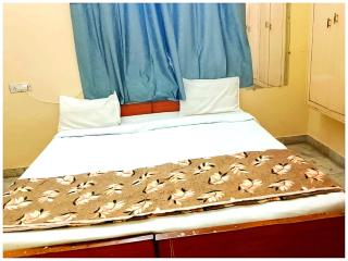 BUDGET VARANASI HOTEL P - G - O N - G A N G E S - R I V E R - near Tulshi Ghat - fully Air Conditioned hotel at Prime Location - BEST RIVER VIEW HOTEL - - 1