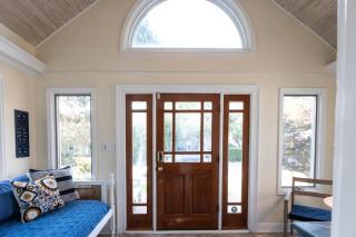 Charming 3 BR North End Beach Cottage One Block to the Beach Private Parking Private Backyard 1478 - 2