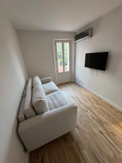 #202-Heart of Vieil Antibes - Place Nationale-High-End Newly Renovated & Furnished Appartment - Antibes - 8