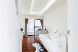 Luxurious 6BR Villa with Pool & Games at Sukhumvit - 9