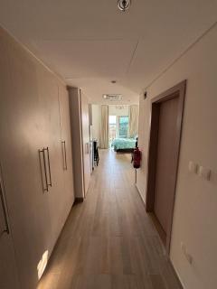 Waterfront Studio Cozy & Stylish Stay - Pet-Friendly - Abu Dhabi - 2