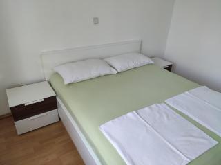 Apartment with private garden and the terrace EV station available - 7