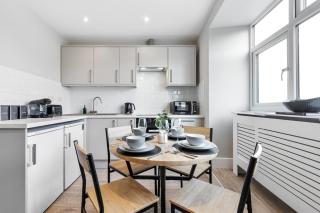 London Retreat - 20min to Central London Studio - New Southgate - 3
