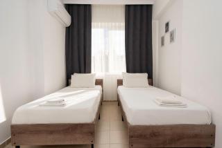 B lackstone Homes - Aksu - 3