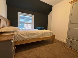 Charming 4 Bed Coastal Apartment - Aberystwyth - 3