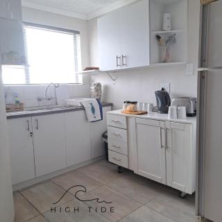 High Tide - De Kelders - 4