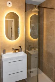Le Bricka - Hypercentre - Cosy - 2 min from the sea - Antibes - 7