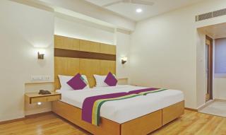 Treebo Premium Seven Lake View - Hyderabad - 2