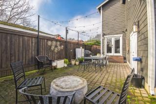 Spacious Family Retreat - Media Room & Patio home - Seattle - 7