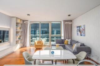 Lush 2BR & Maids City Walk with Burj Khalifa View - 6