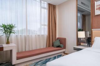 Penguin international hotel Baiyun Airport & C-harge shuttle bus for the Canton fair from April 15-May 5 - - 4