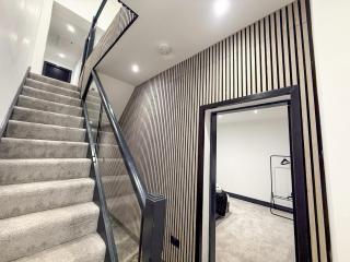 Santi House - Boston - 9