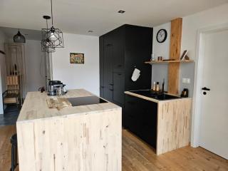 spacious modern LOFT, 2 bedrooms, 95m2, free parking - Bratislava - 6