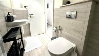 White Tulip Apartment- Masdar City - Abu Dhabi - 1