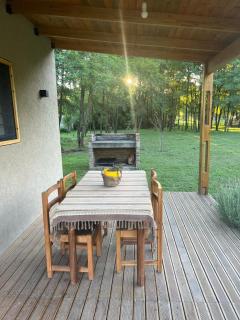 Cabaña tranquila y gran parque ideal para parejas - Villa Anizacate - 9
