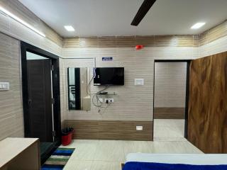 HOTEL VALLABHA RESiDENCY - 1