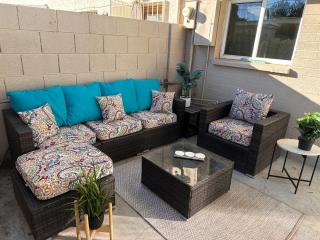Desert Palms Hangout - Scottsdale - 9