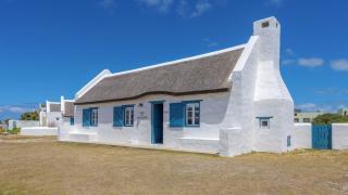 R&R on Chlamys Langezandt Fisherman's Village - Struisbaai - 0