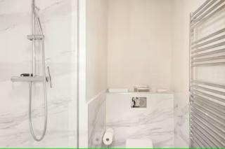 Grand Andrássy Boulevard Apartment - Budapest - 6