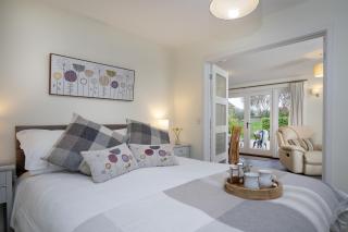 Birch House Studio - 7