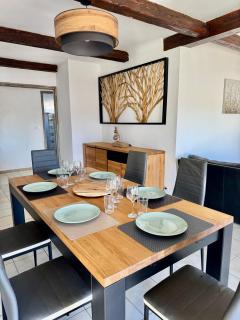 La Villa Romana - Spacieux, Confortable et Centrale - Istres - 0