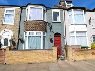 4 Trafalgar Square - 3 Bed House - Great Yarmouth - Great Yarmouth - 2