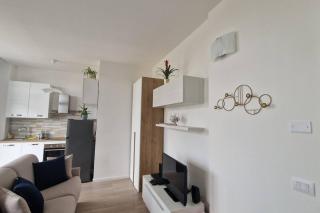 Cozy flat for Vacation& business in Famagosta area - Milan - 3
