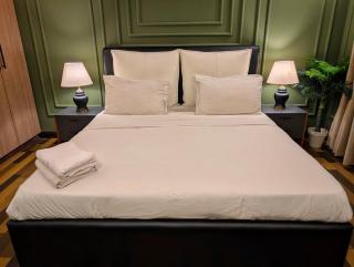 Gold Crest Grand Mall and Residency Luxury One-bed Apartment - 8