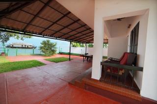 ILLIKKALAM Lakeside Cottages Kumarakom Kerala - 2