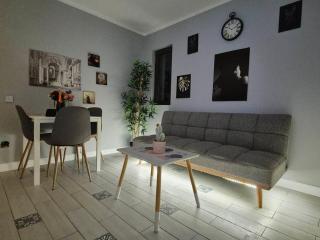 EMMA 2 bedrooms -central & luxury apartment - 2
