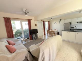 SeaTurtle Beach House - 4