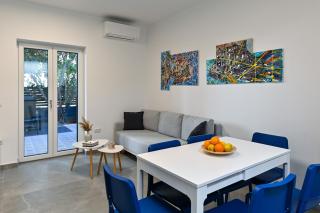 Apartment Judy, Terrace&Garden, 80m from the Beach - 7