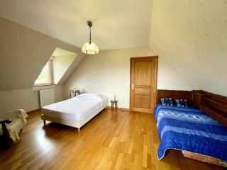 Family home with great views - 7