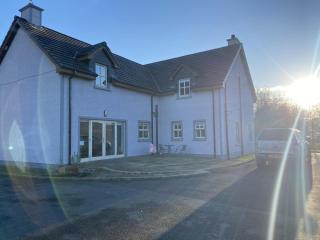 Mountain View Retreat in Rostrevor With hot Tub - Newry - 3
