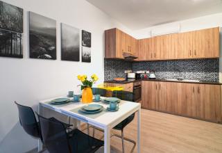 Central Perks - Cute, Cozy, Convenient 1 Min from Beach - Limassol - 5