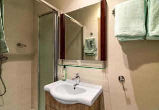 Central Perks - Cute, Cozy, Convenient 1 Min from Beach - Limassol - 1