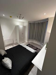 Stunning Flat For Short Stays - Southampton - 5