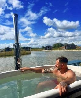 Lakeside Fishing Retreats - 2