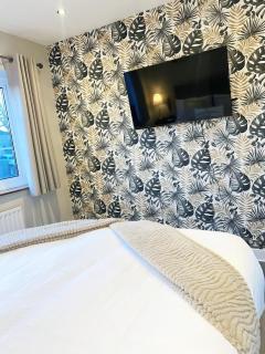 London - Stunning 5 Bedroom House - Sleeps up to 10 guests - Business - Contractors - Families - Leisure - 6