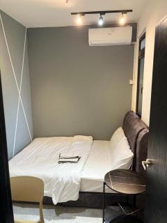 Neu Suites 2 Room Home Stay - 0