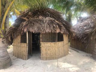 SAN-BLAS Isla iguana CABAÑAS GUNA YALA Panamá - Città di Panama - 4