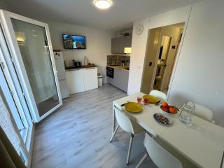 Petite cour privée - à 1minute à pied de la plage - Merville-Franceville-Plage - 7