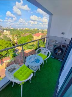 Gatundu Heights - Elegant 1BR l City Views l Gym l Kids Play Area - 4